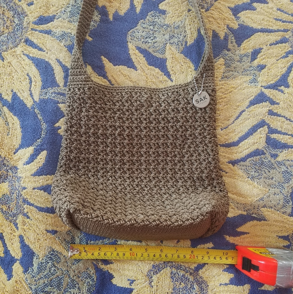 Tan Sak Purse - Picture 3 of 6